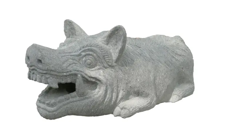 Product image 1 of the product “balinese pig as water game made of riverstone. ”
